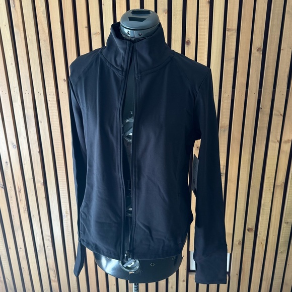 Run Jacket NEW with tags - Picture 3 of 8